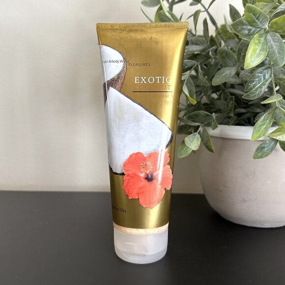 Bath & Body Works EXOTIC COCONUT Body Cream 8 oz Pleasures DISCONTINUED Lotion - Picture 1 of 4